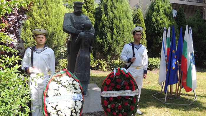 Варна отбеляза 143 години от освобождението