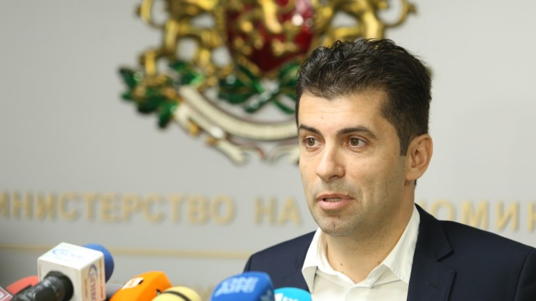 Служебният министър на икономиката Кирил Петков не е получавал нови