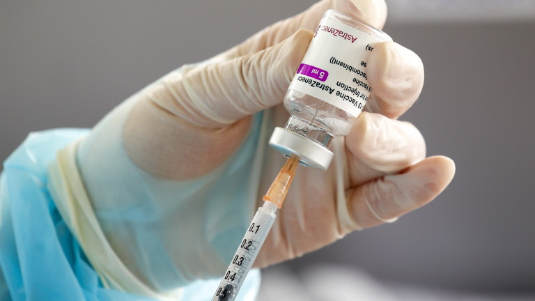 AstraZeneca установява малък риск от съсиреци след първa доза и още по-малък след втора доза ваксина