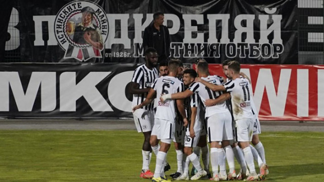 Смърфовете се изправят срещу Словачко в мач реванш Локомотив Пловдив може