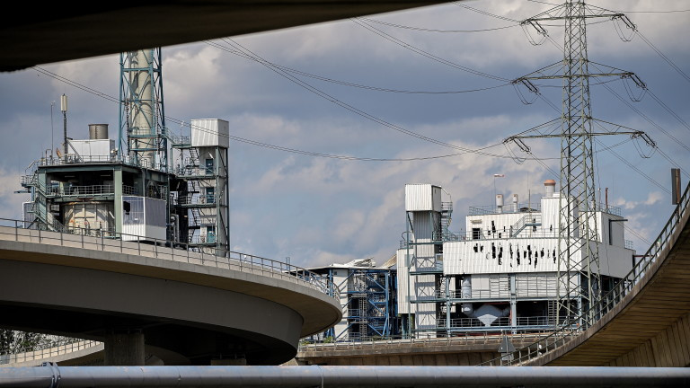 Три тела на загинали бяха открити мъртви след експлозията във вторник