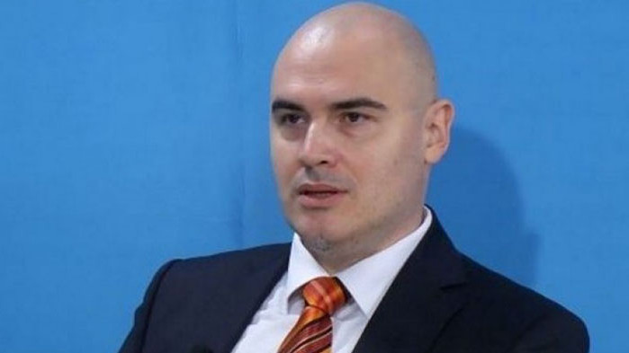 Социалната мрежа загря след като стана ясно, че Румен Радев