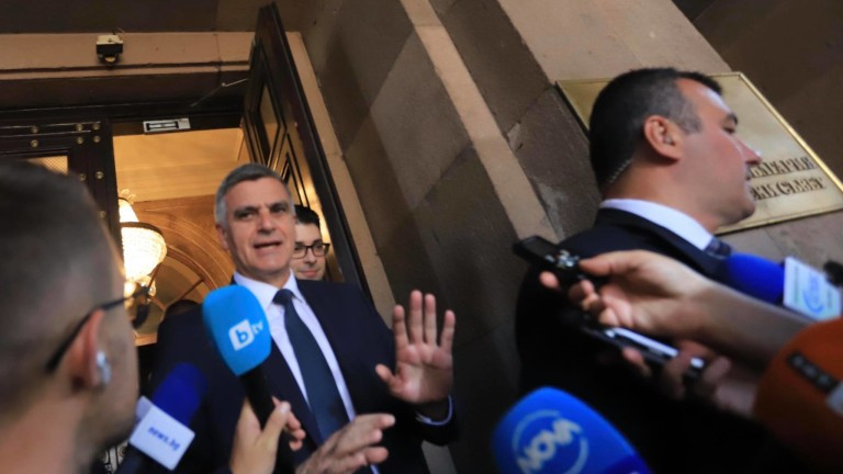 Нека не бързаме с прогнозите и сценариите за след седмица,