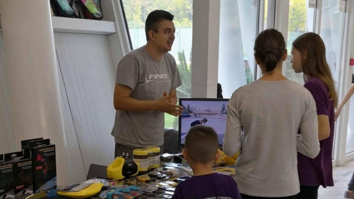 Когато си продавач от сергия, но казваш, че си предприемач...