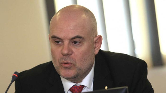 Главният прокурор иска извинение от „Антикорупционния фонд“