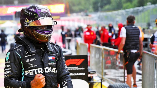 Хамилтън с първи успех за сезона, двойна победа за Мерцедес в Австрия