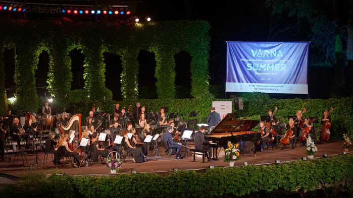 Музикалното „Варненско лято“ започна с блестящ концерт в Летния театър