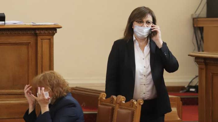 Нинова решена да изсипе хиляди възрастни социалисти в София: Обвини ГЕРБ в саботаж