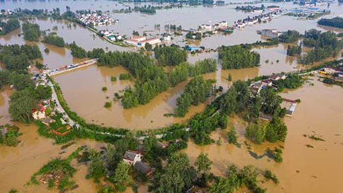 Взривиха язовир в китайска провинция, за да предотвратят наводнение