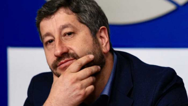 Христо Иванов иска ВСС или Борисов да отстранят Гешев