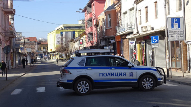Мъж от Ямбол бе прегазен и бит с метални тръби