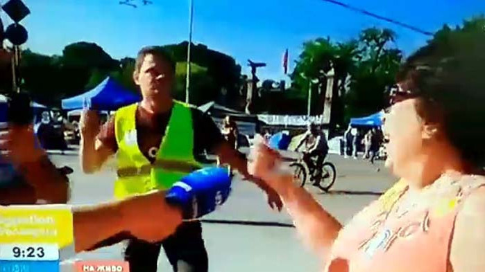 Лицата на протеста: Пиарът на Иванчева нападна възрастна жена