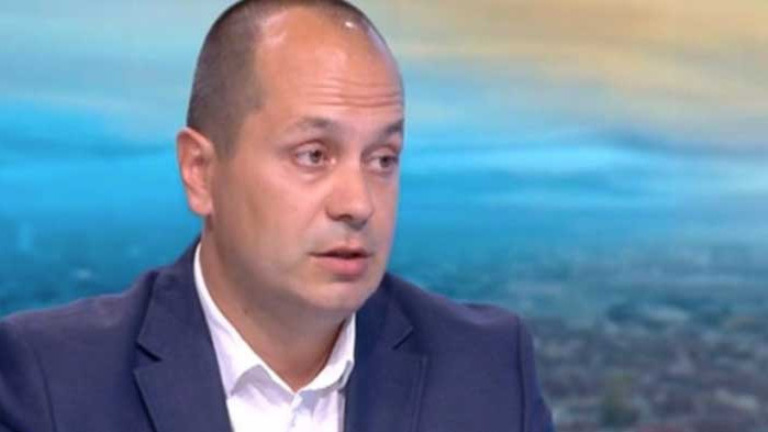 Каменов: Ако има оставка, има опасност да блокира работата на общините