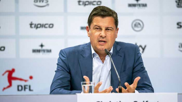 Бундеслигата готова за завръщане на фенове при одобрение от властите