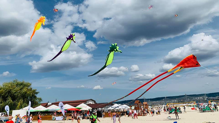 Фестивалът на хвърчилата отново гостува на плажа в Аспарухово