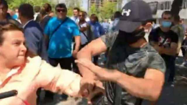 Атанасова за провокацията: Ние от ГЕРБ не крием лицата си и не нападаме жени!