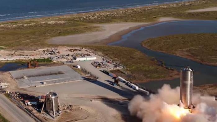 "Спейс Екс" извърши успешен тестов полет на кораб за мисии до Марс (Видео)