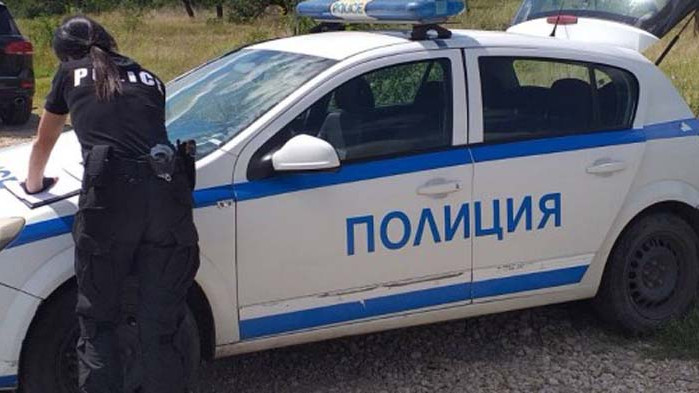 Задържаха 5-ма за хероин в Сливенско
