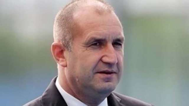 Радев: Кризата не може да бъде решена с полицейски мерки
