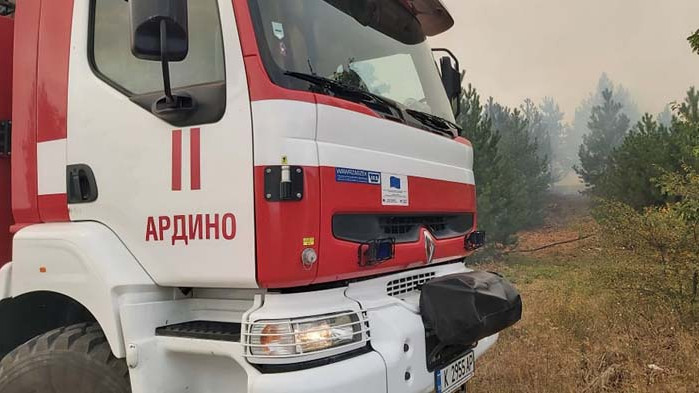 Военните на помощ за потушаването на пожарите в Хасковско (СНИМКИ)