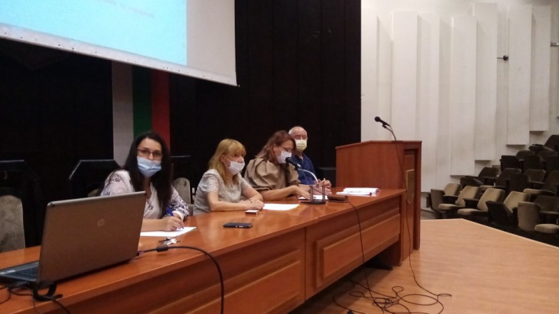 Директорът на РЗИ-Варна запозна съветниците от  ПК“Здравеопазване“ с епидемологичната обстановка