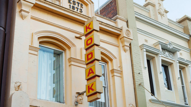 С един туит щатска администрация срина акциите на Kodak почти наполовина