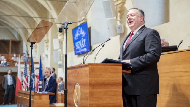 Помпео призова младите демокрации в Източна Европа да бранят свободите си