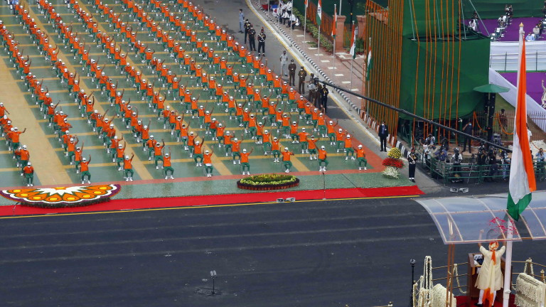 Моди размаха пръст на Китай